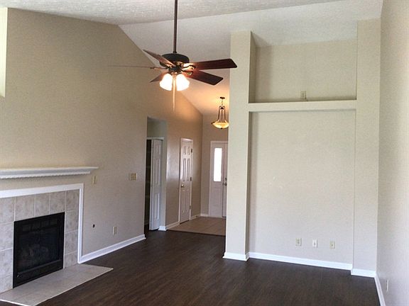 3rd image of 3168 Salamonie Dr