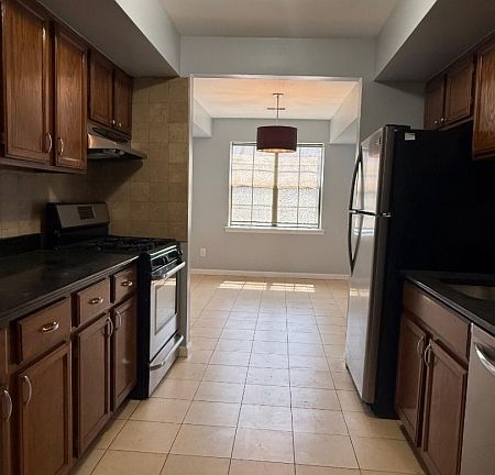 4th image of 197B Sierra Ct