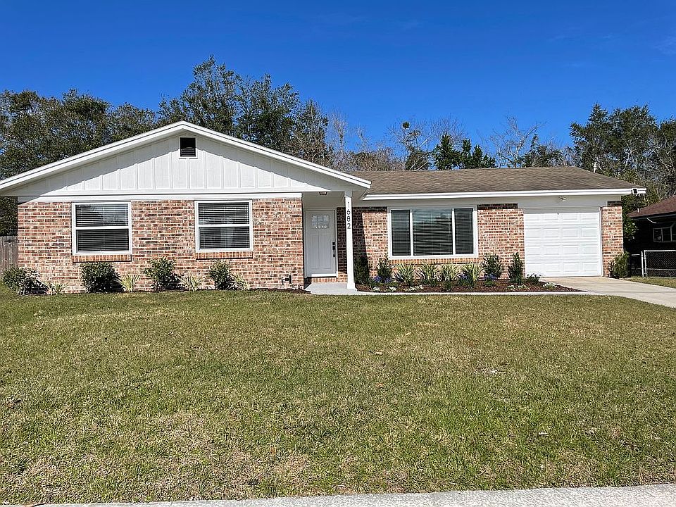 1st image of 1682 Debbie Ln