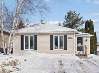 1186 Neptune St, Peterborough, ON K9H7M6