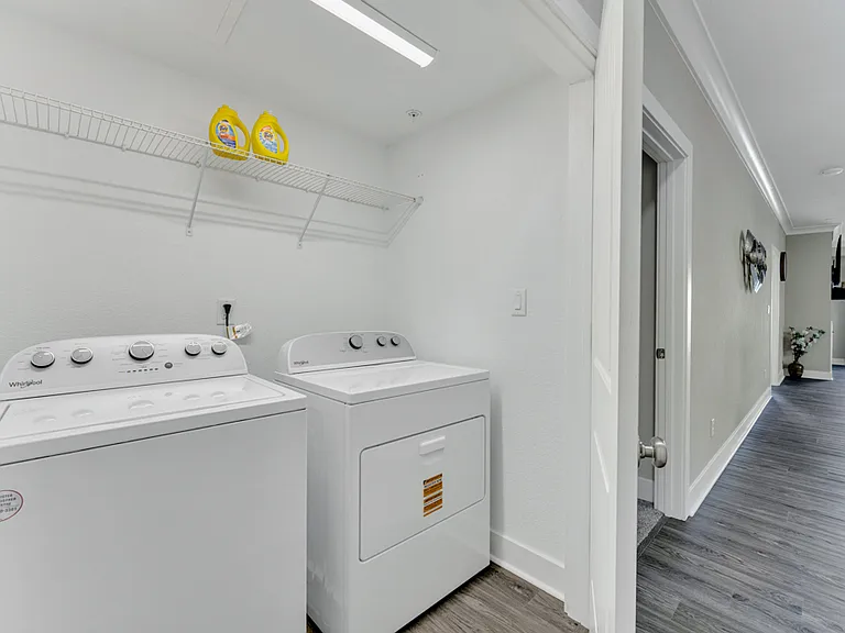 514 22nd St #200 — Photo 24