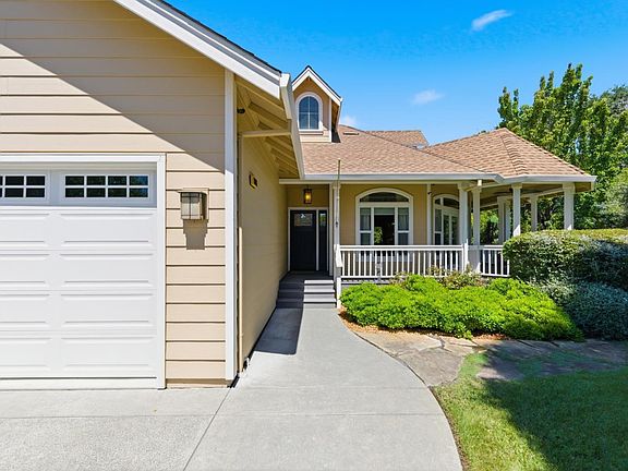 4th image of 10041 Starr Road