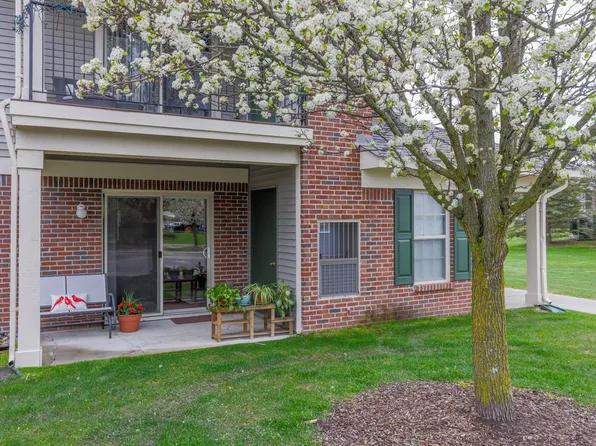 11107 Pinehurst Ln, Grand Blanc, MI 48439