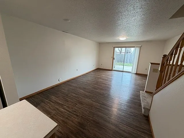 Westlake Townhomes Apartments — Photo 4