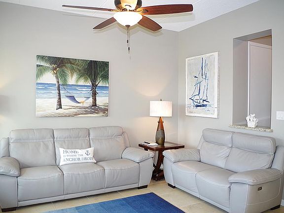 2nd image of 5909 Padre Blvd