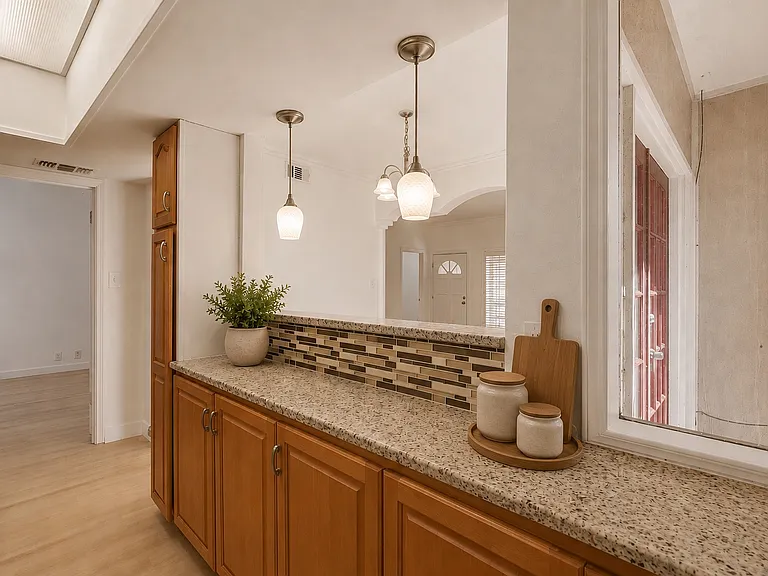4023 Wycliff Ave #204Y — Photo 10
