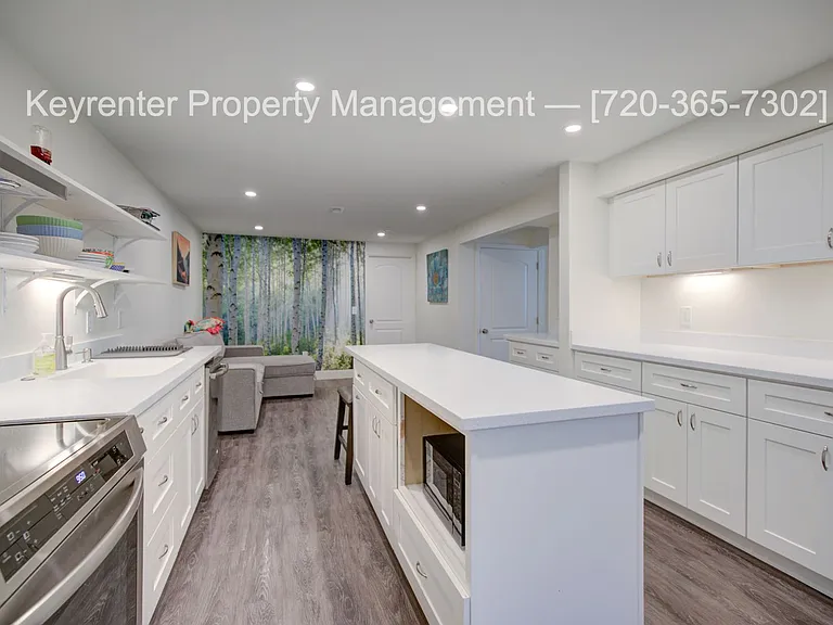 1115 Hancock Dr — Photo 9