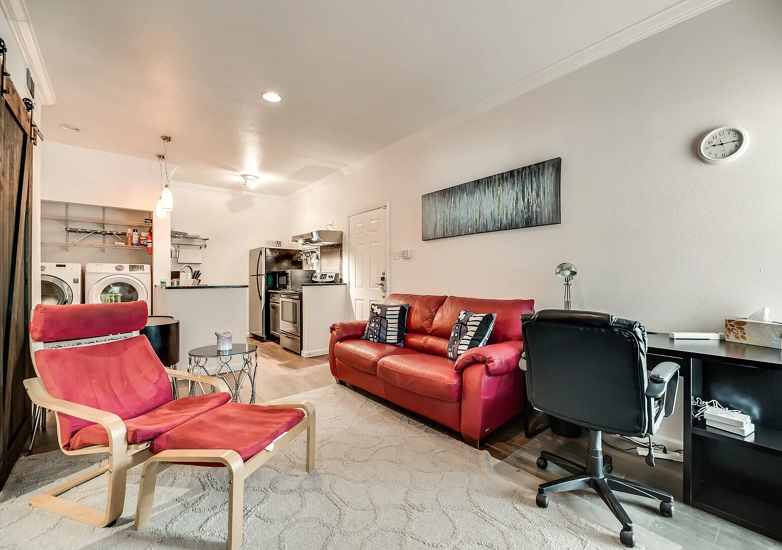 I50 World Cup Stay - 18 min to AT&T - Sleeps 2 - Free Parking — Photo 3