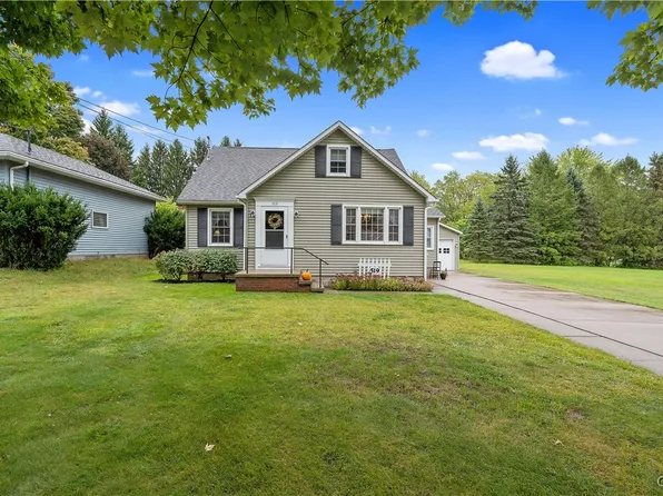519 W 5th St, Oswego, NY 13126