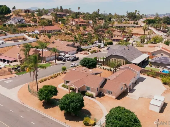 2209 Greenfield Dr, El Cajon, CA 92019