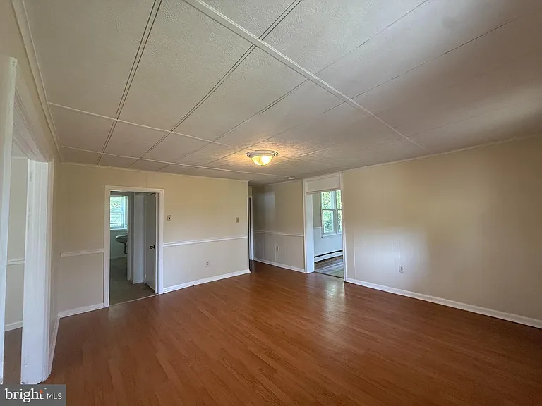 1001 School House Ln — Photo 10