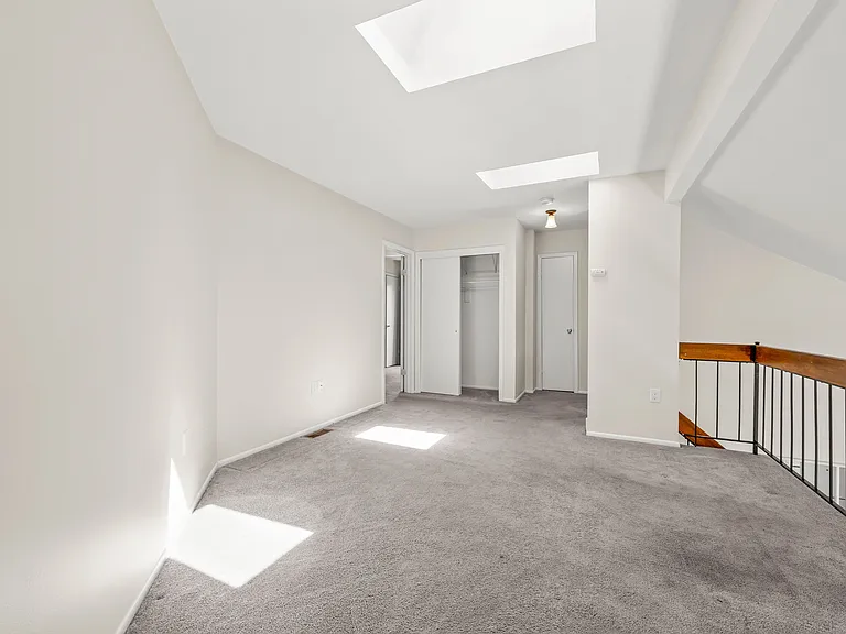 30 Chestnut Ct — Photo 16