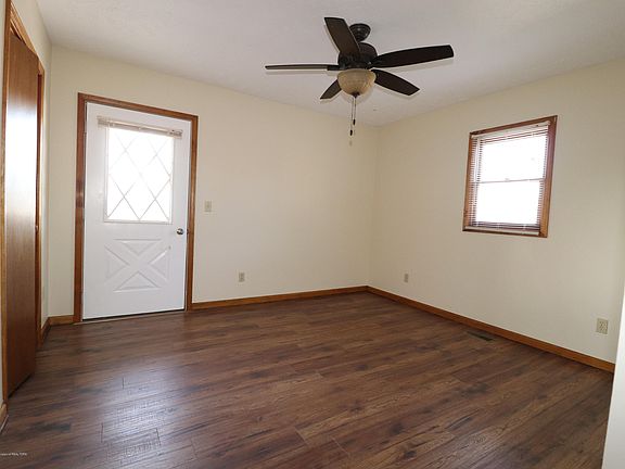 5th image of 225 West St