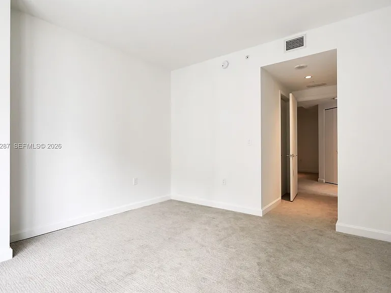 45 SW 9th St #1806 — Photo 18