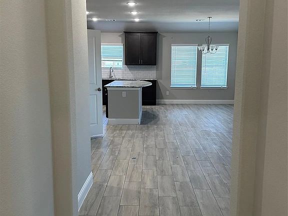 3rd image of 2119 Rose Ct