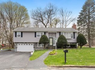 55 Cochrane Cir, Methuen, MA 01844