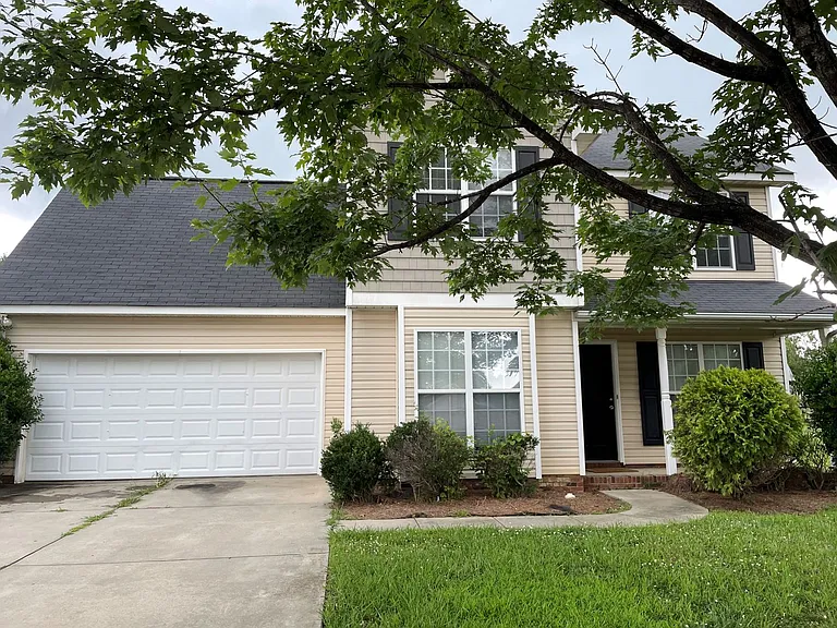 3005 Lanaken Ln — Photo 1