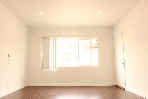 3rd image of 3753 Westwood Blvd