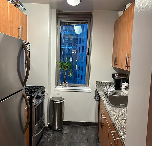 52 Pine St #1918 — Photo 5