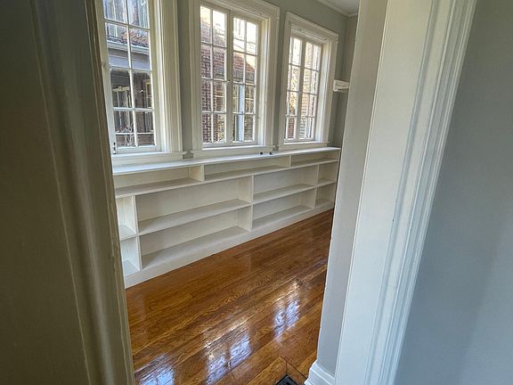 5th image of 2902 Belmont Blvd #A
