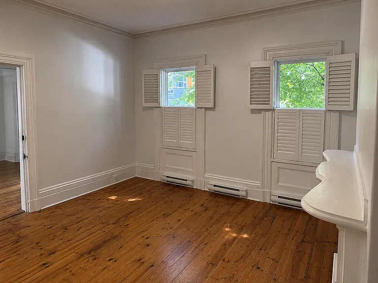 2427 Agricola St — Photo 6