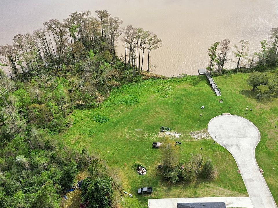 1st image of Camelia Ct