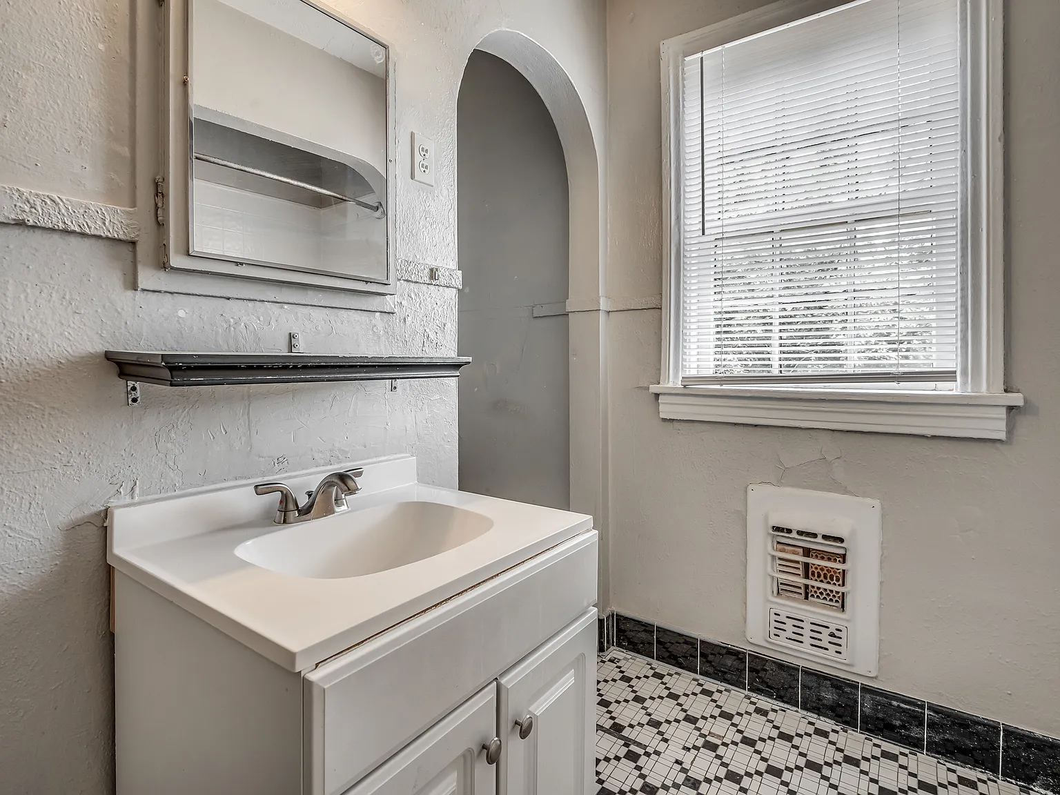 1803 NW 22nd Street - 2301... — Photo 4