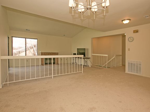 2nd image of 1 Walnutwood Ct