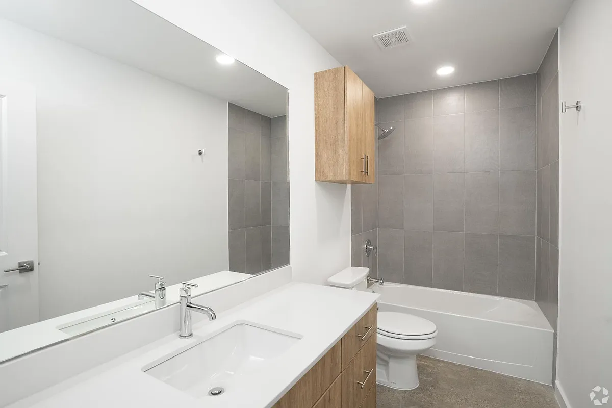Unit Photo - 4013 Jenna Ln #C