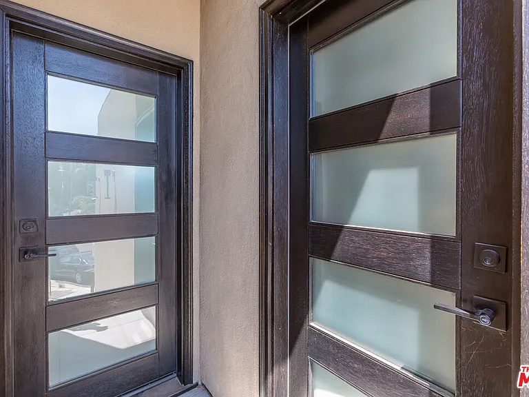 8012 Zeus Dr — Photo 5