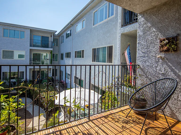 333 Orange Ave #24 — Photo 7