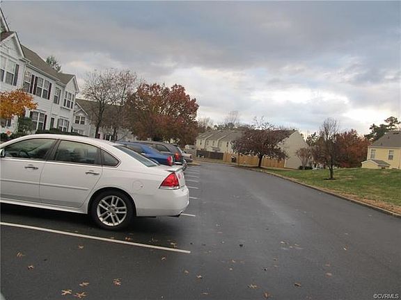 4th image of 2913 Mary Beth Ln