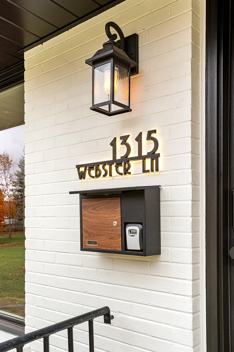 Photo 2 of 18 - 1315 Webster Ln - Des Plaines, IL Building Photo - 1315 Webster Ln