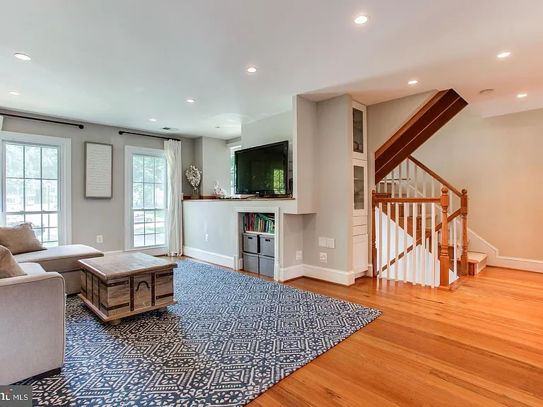 5407 Helm Ct — Photo 5