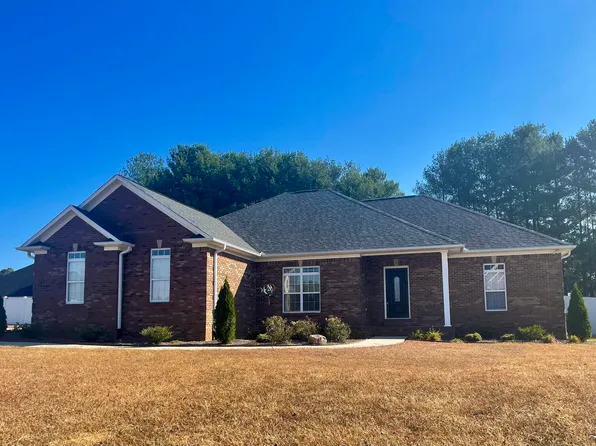 2206 Deer Run Dr SW, Cullman, AL 35057