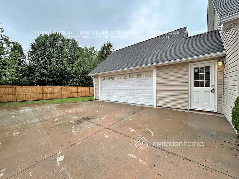 1312 Fort Place Ct — Photo 15