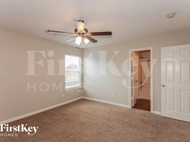 4506 Nueces River Loop — Photo 7