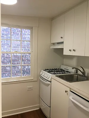 Rented by Corcoran | media 11