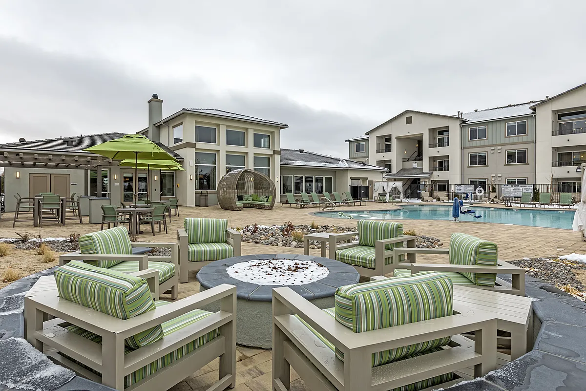 Building Photo - Lyfe at the Marina