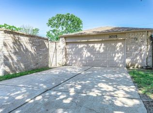 3715 Vineyard Dr, Houston, TX 77082