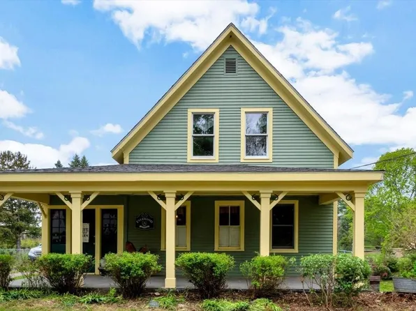 137 Plymouth Street, Carver, MA 02330