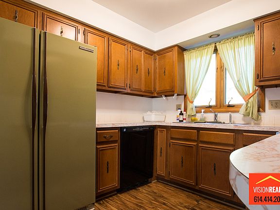 3rd image of 2040 N Cassady Ave