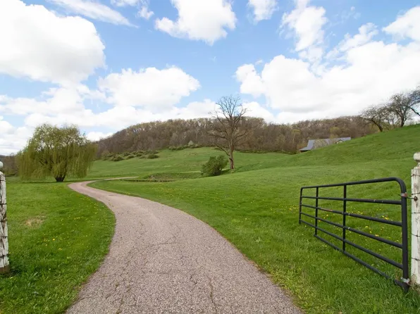 27538 County Road DD, Richland Center, WI 53581