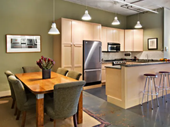 8 Greene image 1 of 4