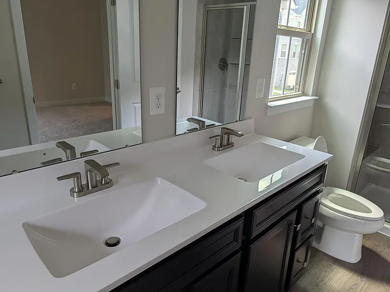 9711 Klamath Ct — Photo 15
