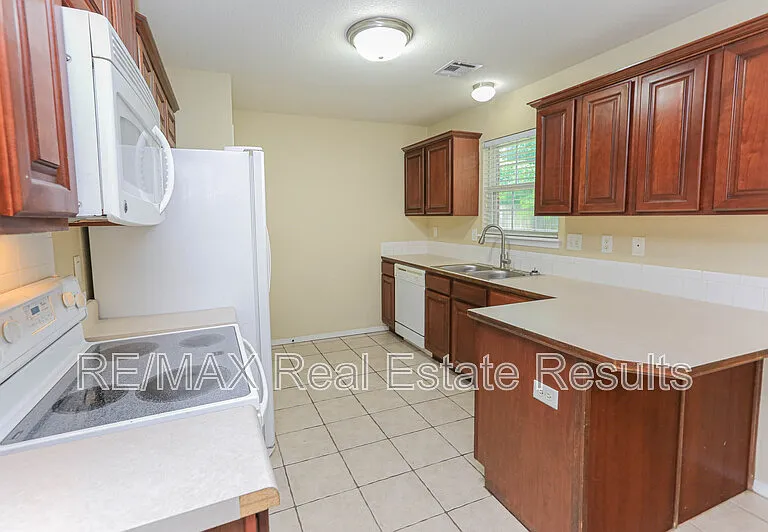 2505 SW 20th St — Photo 10