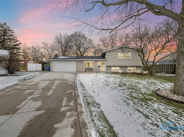 11760 Kingsgate Ct, Perrysburg, OH 43551