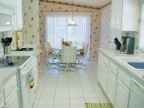 2nd image of 1592 Tanglewood Cir