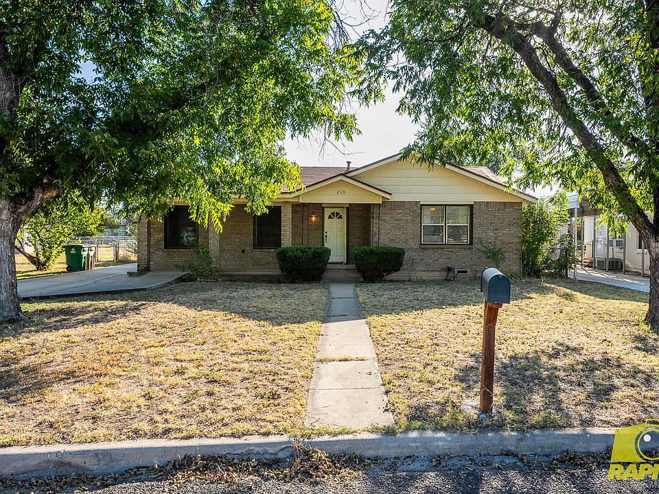 1st image of 210 Lipan Dr