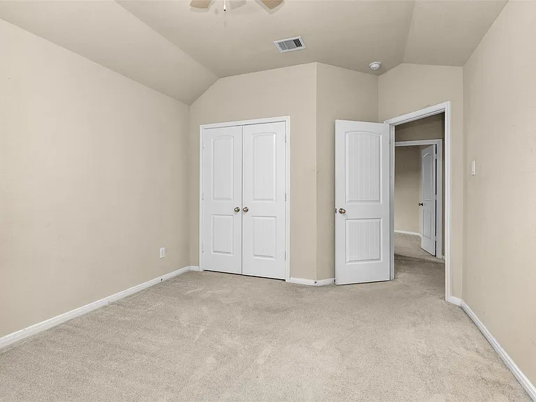 9419 Elliotts Ct — Photo 37
